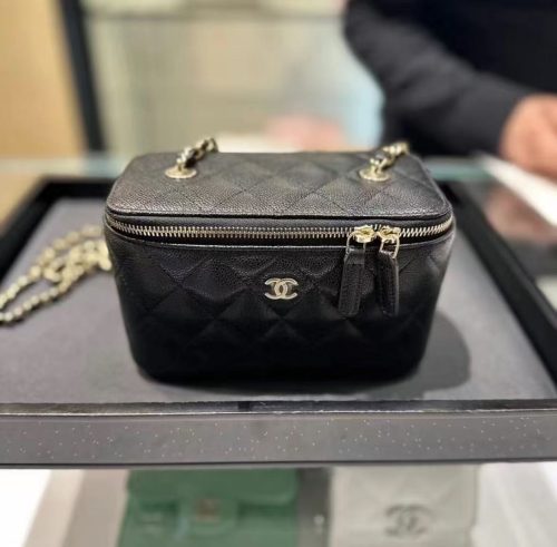 Click to view full screen Chanel CC Dynasty Vanity Case Small Black Quilted Lambskin Leather Gold Hardware photo review